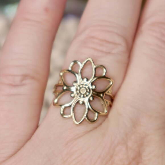Floral Mandala Ring | Dainty Boho Design - Picture 4 of 6